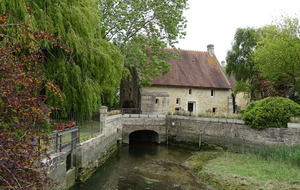 Vieux Moulin à Gray-sur-mer