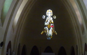 Vitraux de l'ancienne maison religieuse de Pontmain