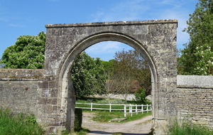 L'entrée de la ferme du Château