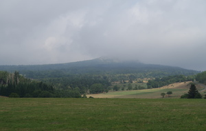Le Pic du Lizieux sous les nuages
