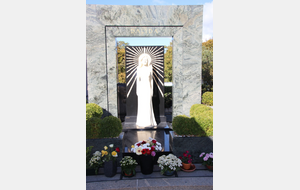 Tombe de Dalida