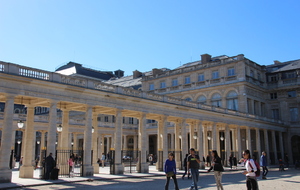 Colonnes de Buren